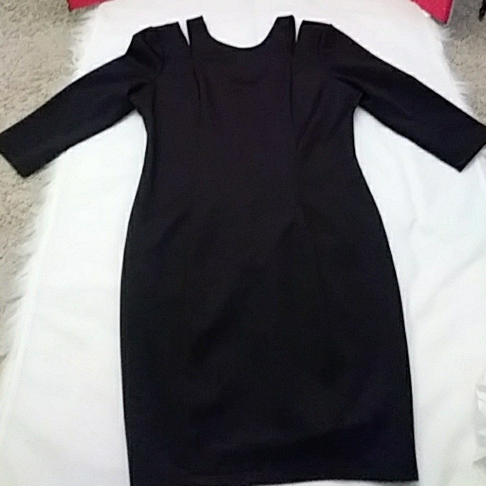 Black Alexia Admor dress